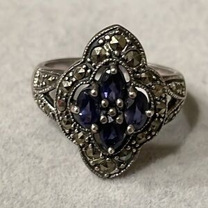 925 Sterling Silver Amethyst & Marcasite Ring💜